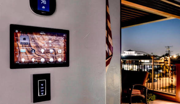 Wall-mounted smart home control screens and thermostat Wall-mounted smart home control screens and thermostat